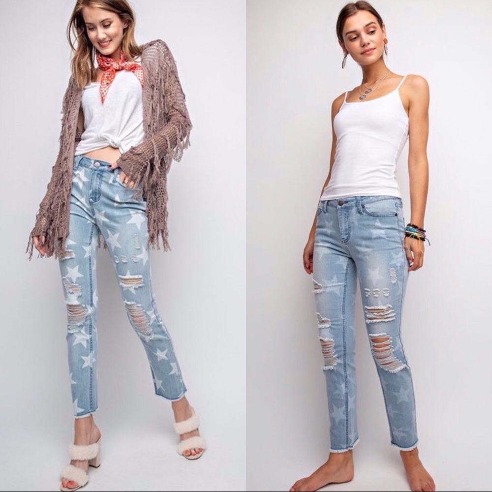 ☀️LAST3️⃣//DENIM DISTRESSED STAR PRINTED JEANS